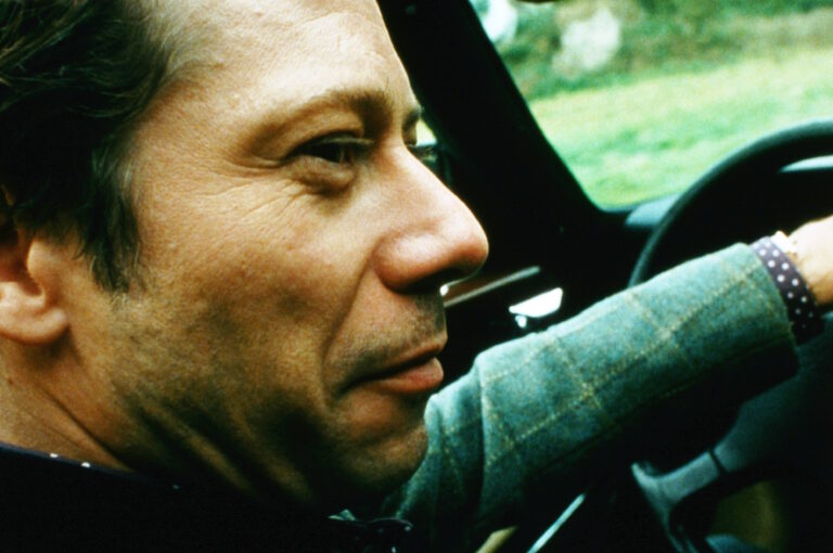 Eine Szene aus dem Film "Schmetterling und Taucherglocke"
